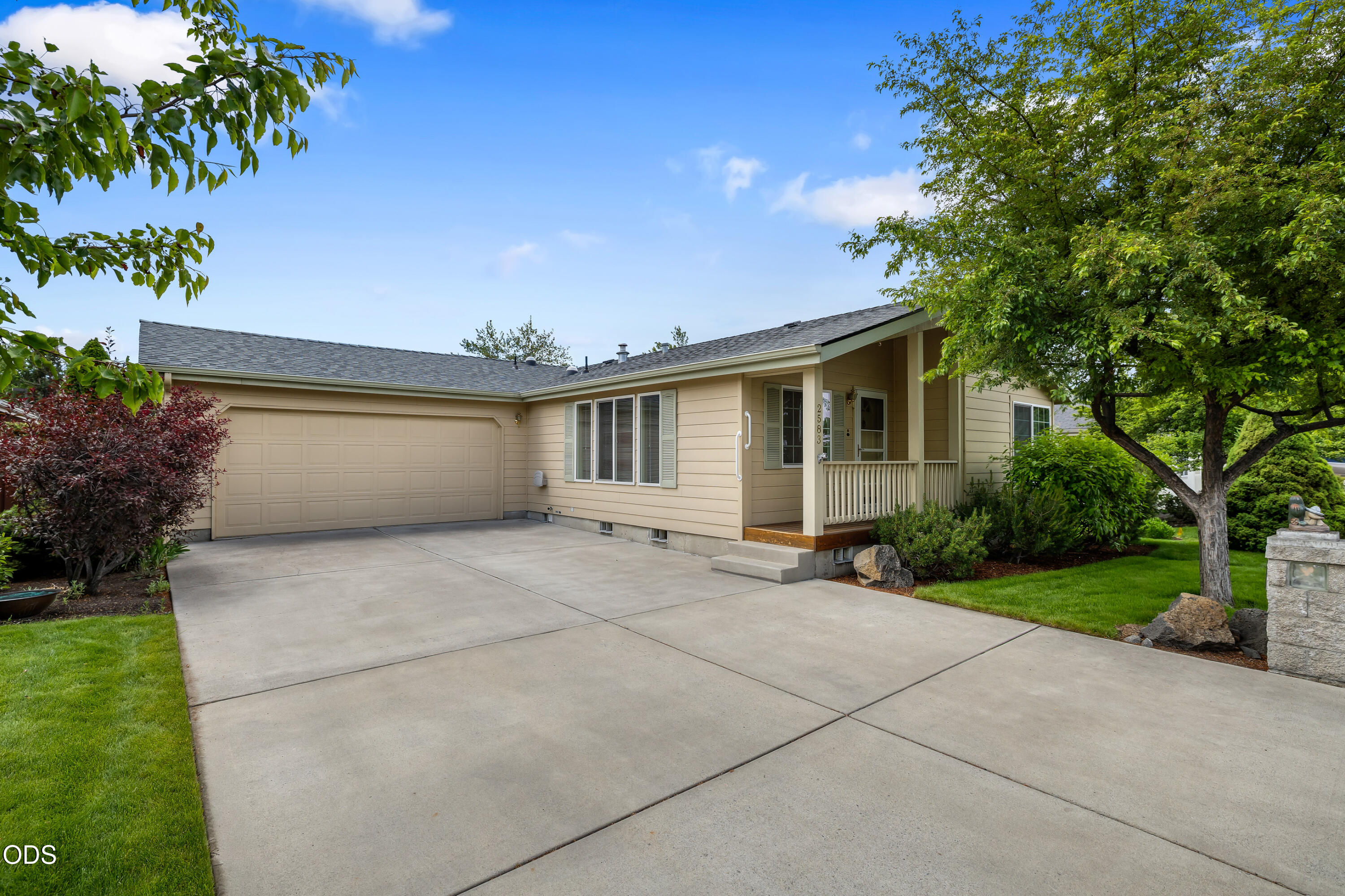 2583 NE Wintergreen Drive
