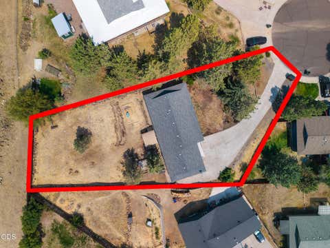 Tiny photo for 709 SW Lorraine Drive, Madras, OR 97741 (MLS # 220226746)
