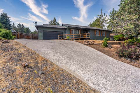 Tiny photo for 709 SW Lorraine Drive, Madras, OR 97741 (MLS # 220226746)