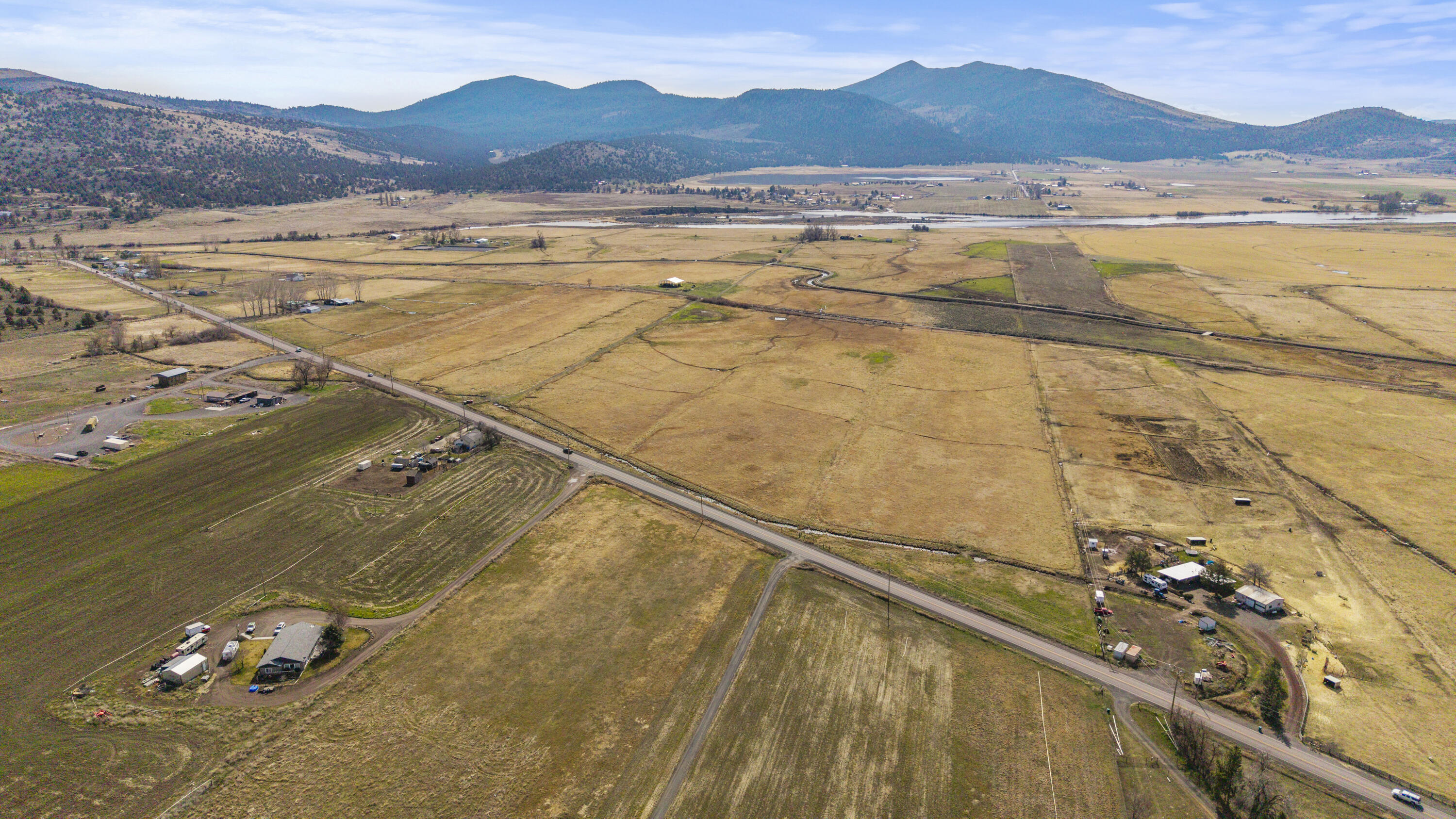 Highway 140 E 597009