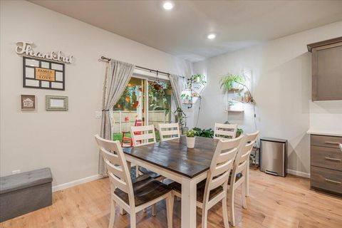 Tiny photo for 16672 Pine Creek Drive, La Pine, OR 97739 (MLS # 220210697)