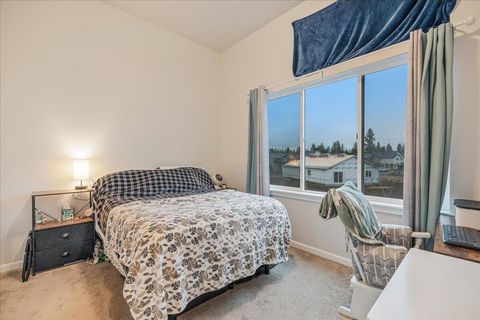 Tiny photo for 16672 Pine Creek Drive, La Pine, OR 97739 (MLS # 220210697)