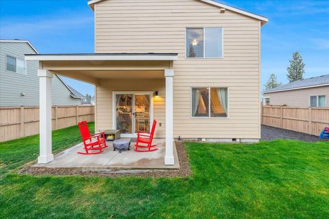 Tiny photo for 16672 Pine Creek Drive, La Pine, OR 97739 (MLS # 220210697)