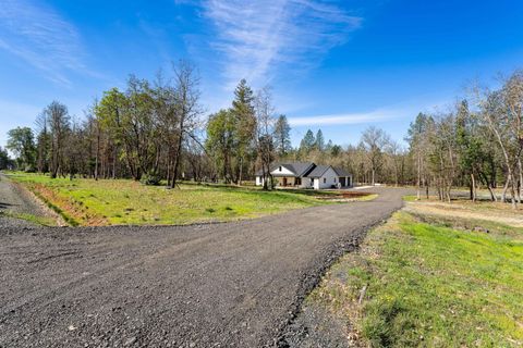 Tiny photo for 1398 Ellison Lp Loop, Merlin, OR 97532 (MLS # 220217674)