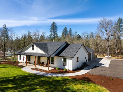 Tiny photo for 1398 Ellison Lp Loop, Merlin, OR 97532 (MLS # 220217674)