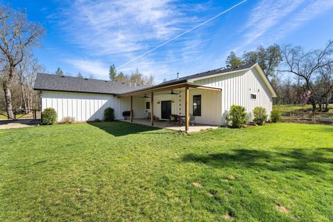 Tiny photo for 1398 Ellison Lp Loop, Merlin, OR 97532 (MLS # 220217674)