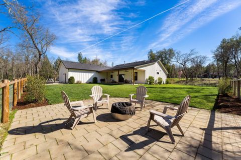 Tiny photo for 1398 Ellison Lp Loop, Merlin, OR 97532 (MLS # 220217674)