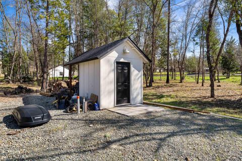 Tiny photo for 1398 Ellison Lp Loop, Merlin, OR 97532 (MLS # 220217674)