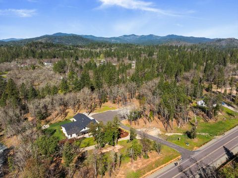 Tiny photo for 1398 Ellison Lp Loop, Merlin, OR 97532 (MLS # 220217674)