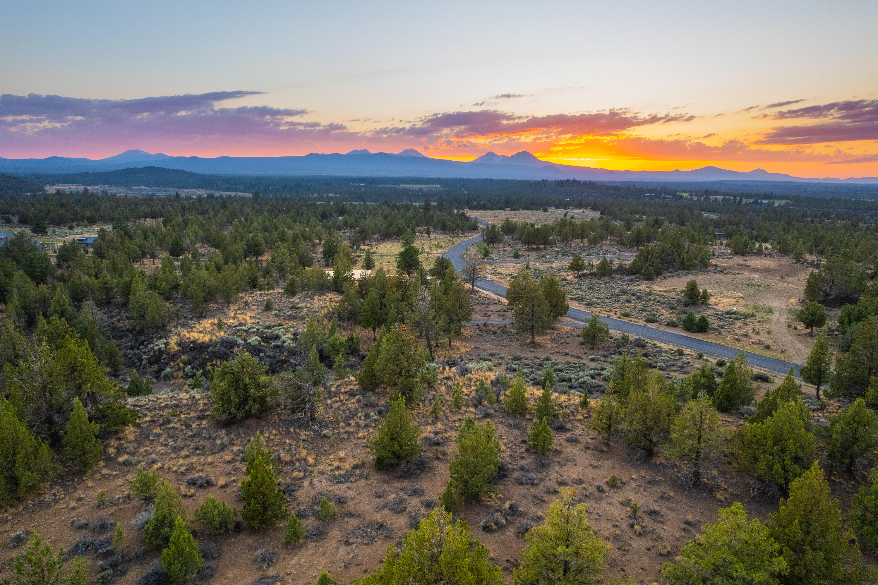 Pacific Cascade Hts - Land