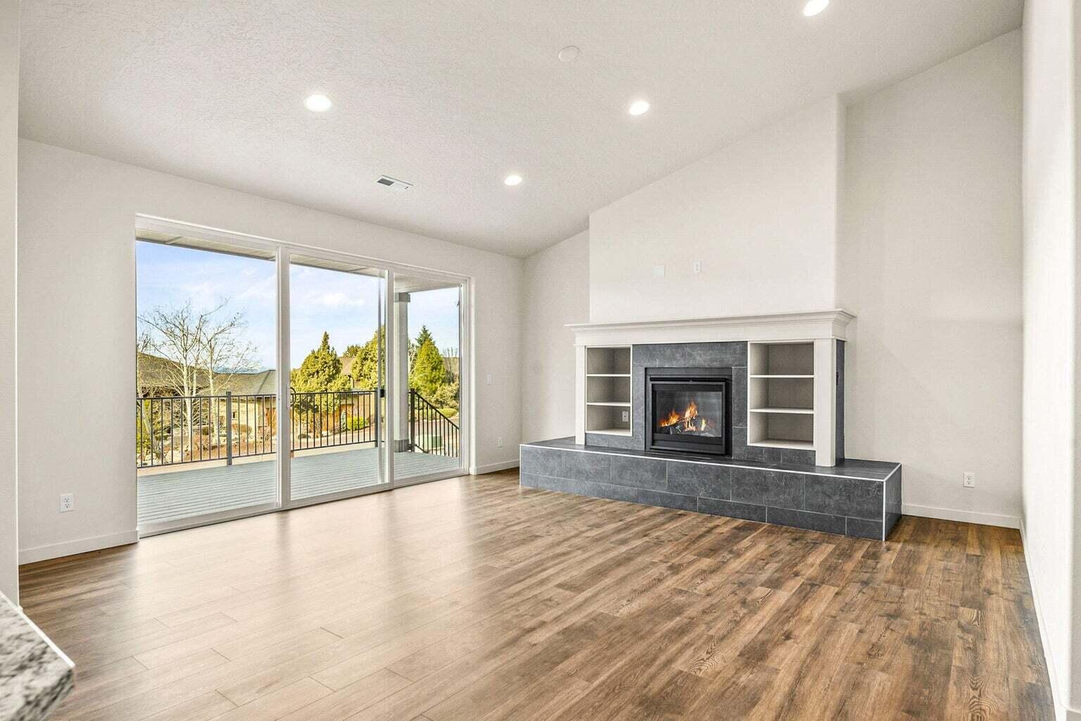 Eagle Crest - Residential