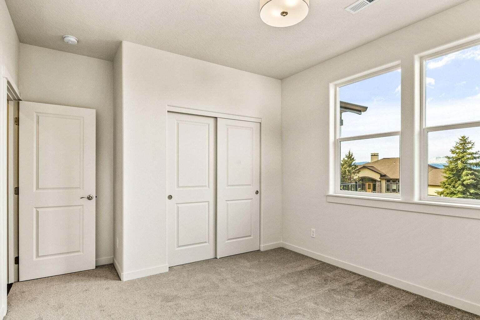 Eagle Crest - Residential