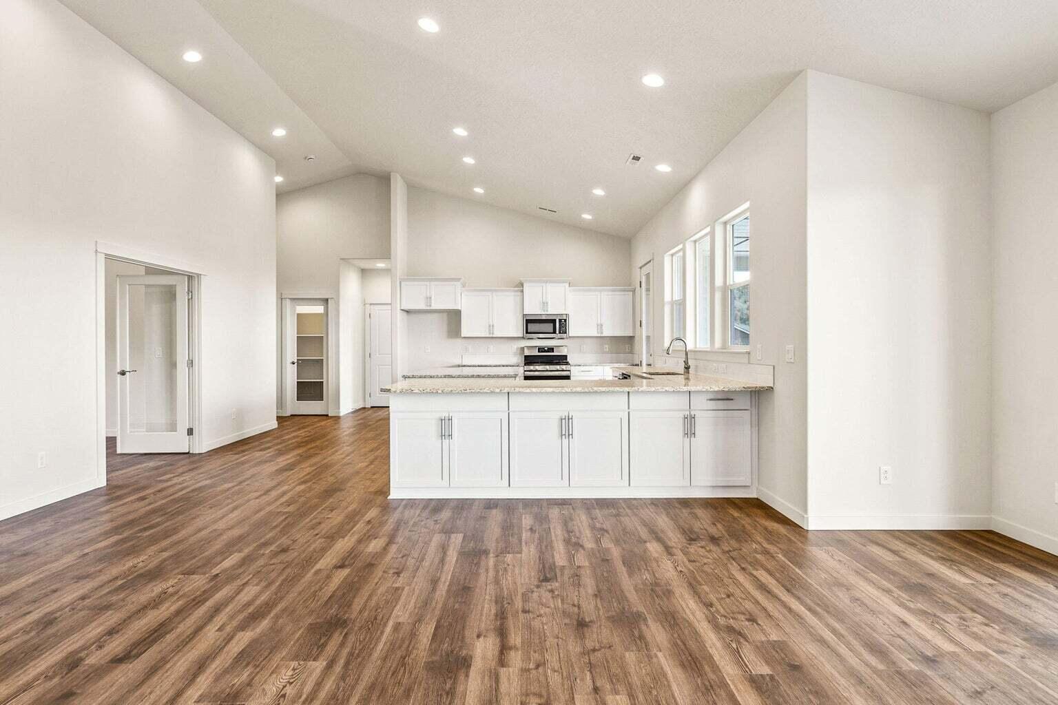 Eagle Crest - Residential