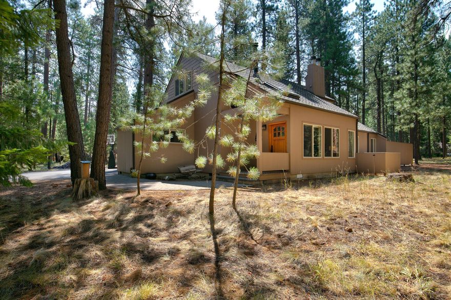 Beautiful four-bedroom home in Black Butte Ranch! Enjoy the vaulted ceilings, wood burning stove, two living spaces, recently added hot tub for relaxation and enjoyment as well as new heat pump for efficient heating and cooling throughout the year. SM 94 is conveniently located near Glaze Meadow recreation center, offering various amenities and activities as well as close proximity to the South Meadow pool for easy access to swimming and sunbathing. This home is an ideal full-time residence, second home or vacation rental for families and groups looking for a peaceful retreat in stunning Black Butte Ranch. Don't miss out on this opportunity to own a fantastic property in a sought-after location!