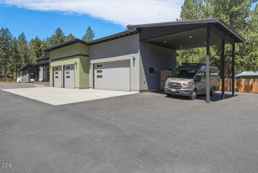 59981 Cheyenne Road