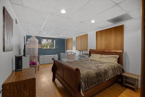 Tiny photo for 847 NW 5th Street, Grants Pass, OR 97526 (MLS # 220220254)