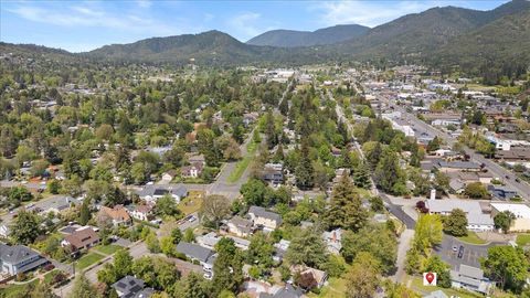 Tiny photo for 847 NW 5th Street, Grants Pass, OR 97526 (MLS # 220220254)
