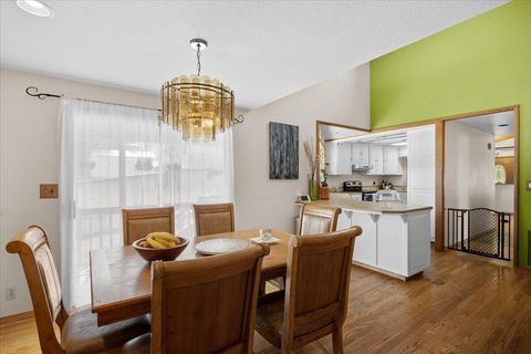 Tiny photo for 847 NW 5th Street, Grants Pass, OR 97526 (MLS # 220220254)