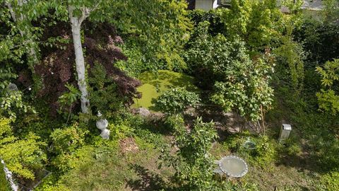 Tiny photo for 847 NW 5th Street, Grants Pass, OR 97526 (MLS # 220220254)