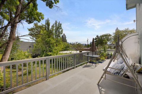 Tiny photo for 847 NW 5th Street, Grants Pass, OR 97526 (MLS # 220220254)