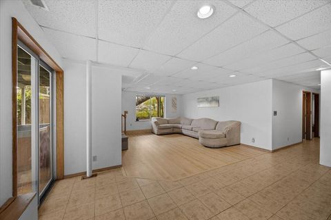 Tiny photo for 847 NW 5th Street, Grants Pass, OR 97526 (MLS # 220220254)