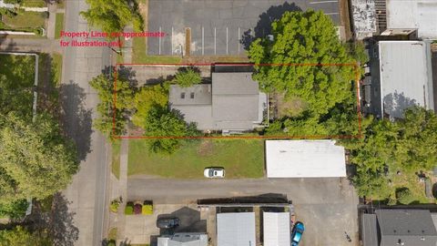 Tiny photo for 847 NW 5th Street, Grants Pass, OR 97526 (MLS # 220220254)