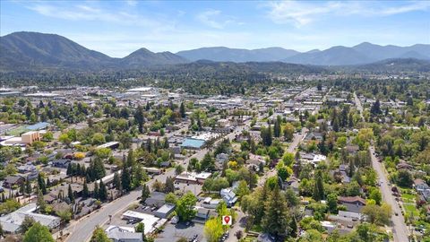 Tiny photo for 847 NW 5th Street, Grants Pass, OR 97526 (MLS # 220220254)