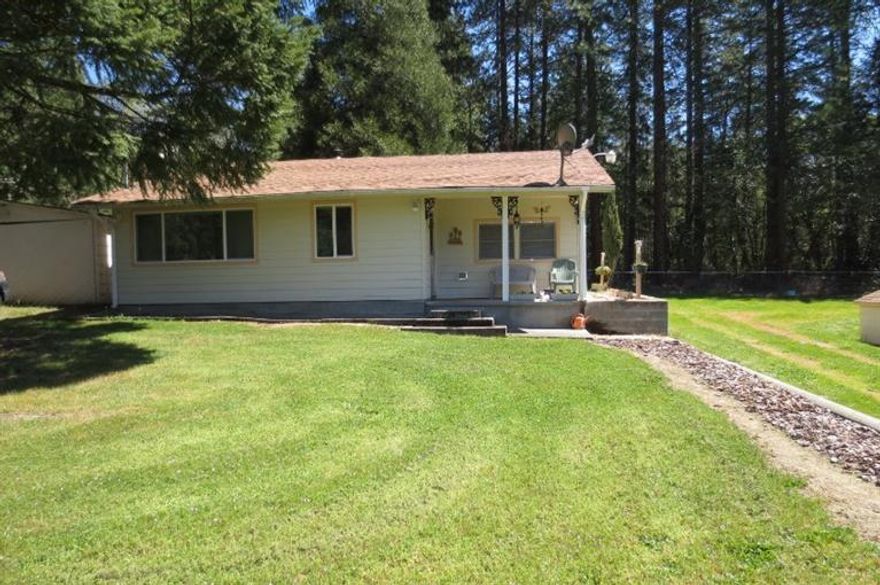 Cute Country Cottage nestled on 1.53 acres in Jerome Prairie area. A sweet 2 bedroom, 1 bath home with 1025 s.f.; is a perfect little mini farm. Living room has fireplace with insert, ceiling fan and a pellet stove. Cute kitchen, sunny and bright laundry room. Most of the windows have been replaced, bathroom has been remodeled with new tub and tile floor. Detached two car garage/shop is 609 sf. Covered patio; and detached studio/office. You'll love the red loft barn with tack room and chicken coop. Property is fenced and gated and perfect for your animals. R.V. parking and 200 amp panel. Low County taxes. Convenient location and close to shopping and hospital. Beautiful mountain views.