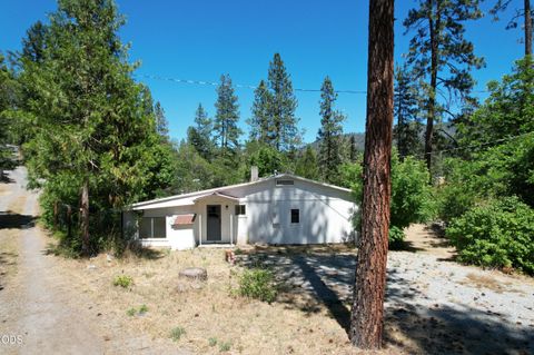 Tiny photo for 2525 Kinney Creek Road, Jacksonville, OR 97530 (MLS # 220224087)