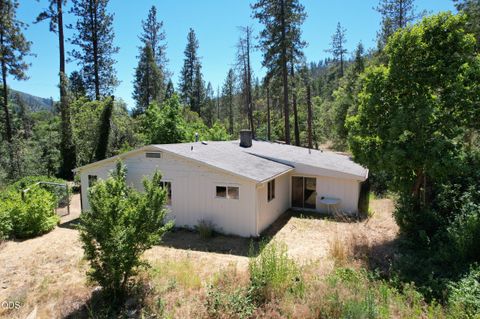 Tiny photo for 2525 Kinney Creek Road, Jacksonville, OR 97530 (MLS # 220224087)