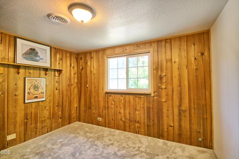 Tiny photo for 2525 Kinney Creek Road, Jacksonville, OR 97530 (MLS # 220224087)