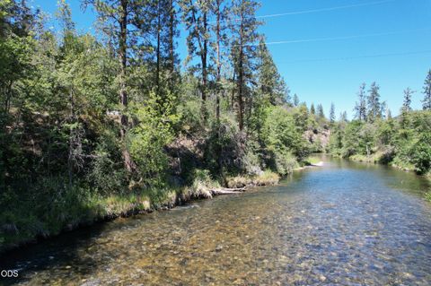 Tiny photo for 2525 Kinney Creek Road, Jacksonville, OR 97530 (MLS # 220224087)