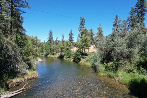 Tiny photo for 2525 Kinney Creek Road, Jacksonville, OR 97530 (MLS # 220224087)
