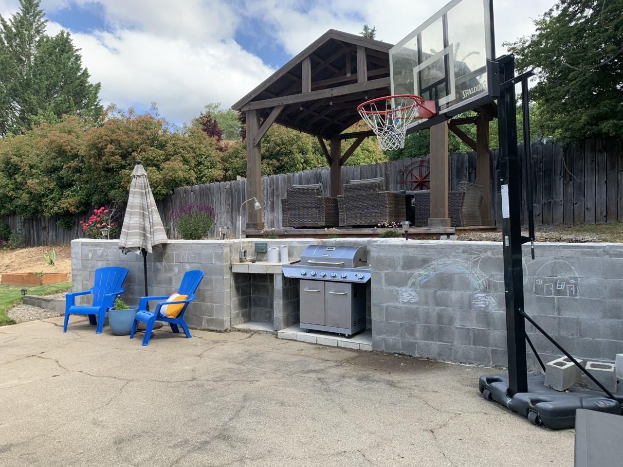 Nelson's - Residential