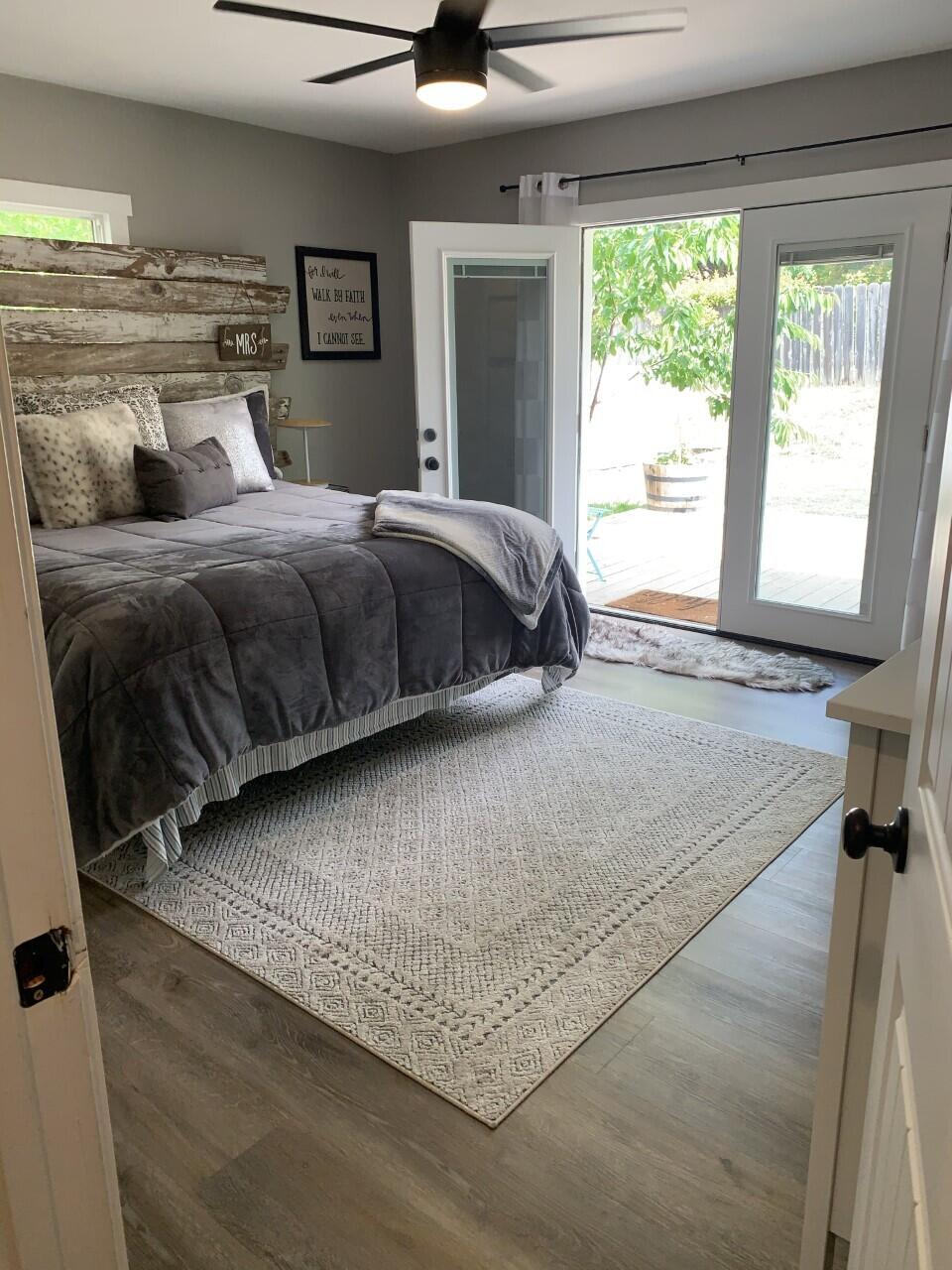 Nelson's - Residential