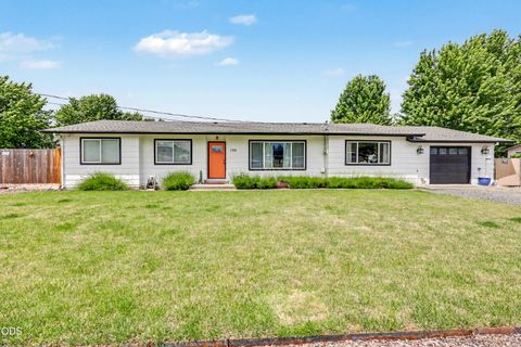 Tiny photo for 120 Neila Lane, Grants Pass, OR 97527 (MLS # 220222650)