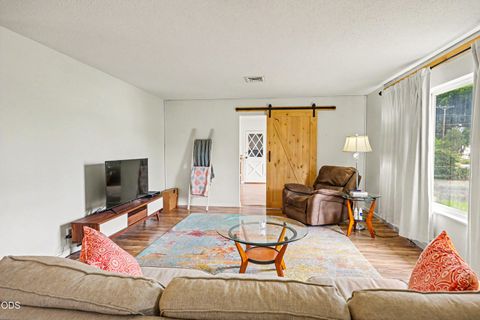 Tiny photo for 120 Neila Lane, Grants Pass, OR 97527 (MLS # 220222650)