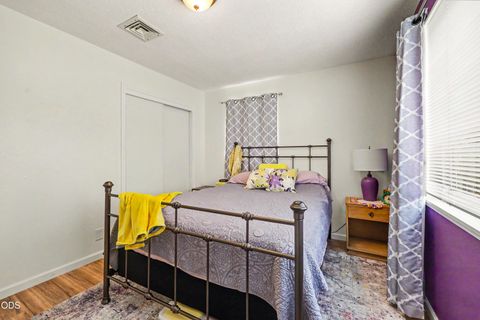 Tiny photo for 120 Neila Lane, Grants Pass, OR 97527 (MLS # 220222650)
