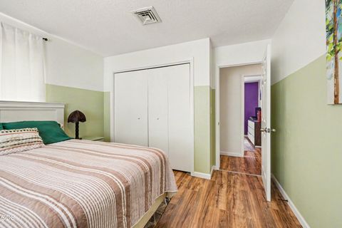 Tiny photo for 120 Neila Lane, Grants Pass, OR 97527 (MLS # 220222650)