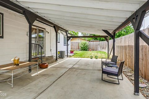 Tiny photo for 120 Neila Lane, Grants Pass, OR 97527 (MLS # 220222650)
