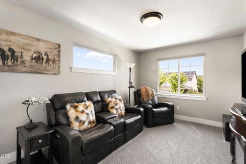 Tiny photo for 3650 SW Badger Court, Redmond, OR 97756 (MLS # 220227387)