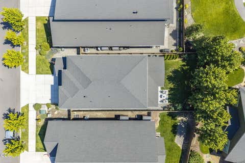 Tiny photo for 3650 SW Badger Court, Redmond, OR 97756 (MLS # 220227387)