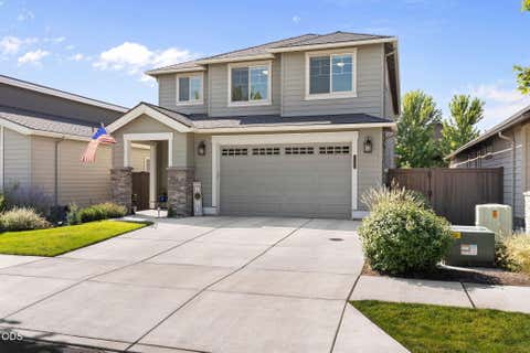 Tiny photo for 3650 SW Badger Court, Redmond, OR 97756 (MLS # 220227387)