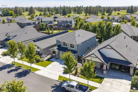 Tiny photo for 3650 SW Badger Court, Redmond, OR 97756 (MLS # 220227387)