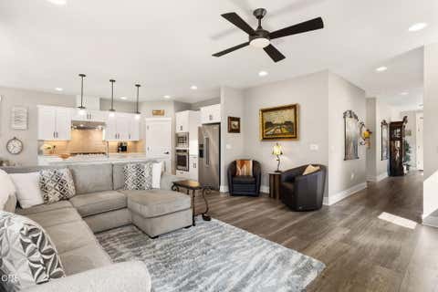 Tiny photo for 3650 SW Badger Court, Redmond, OR 97756 (MLS # 220227387)