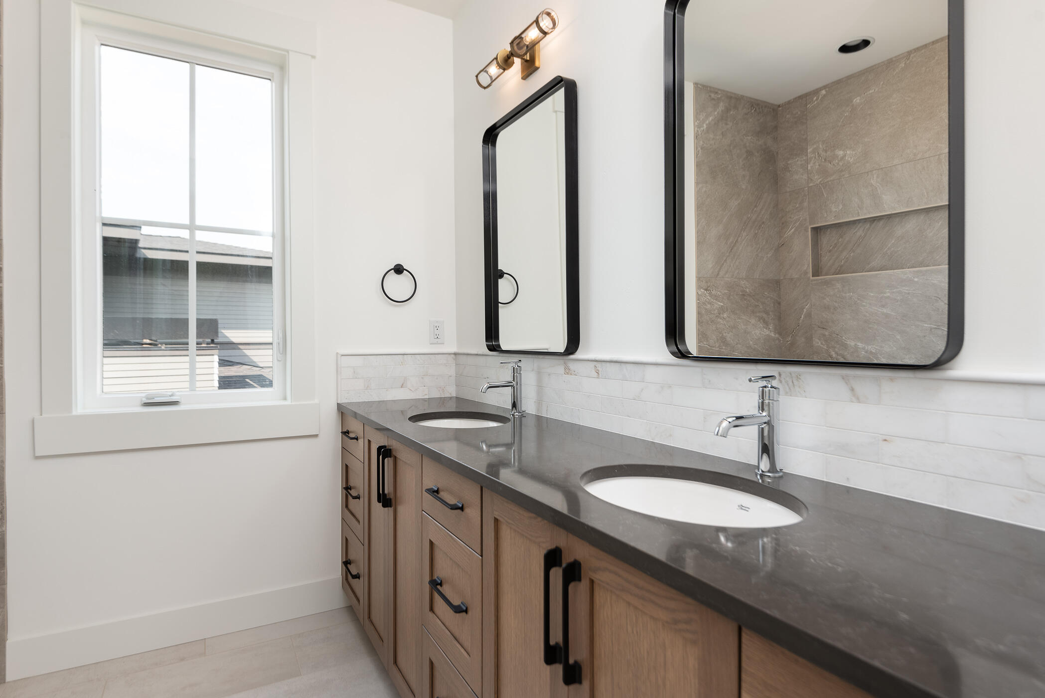 Discovery West Phase 4 - Residential