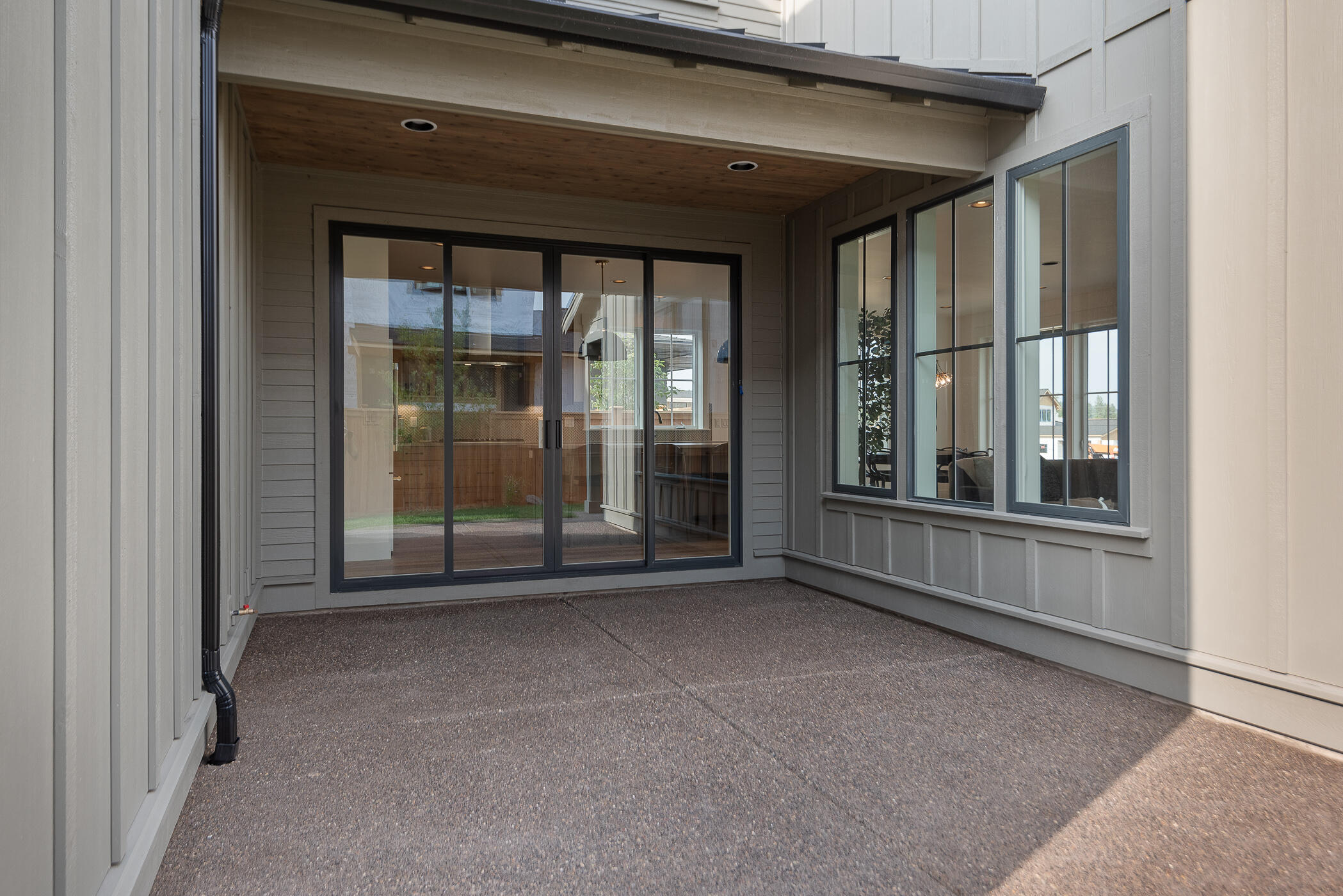 Discovery West Phase 4 - Residential