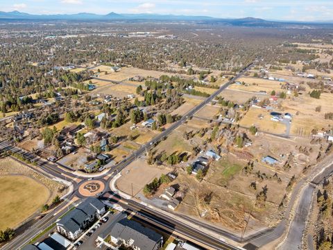 Tiny photo for 63210 Deschutes Market Road, Bend, OR 97701 (MLS # 220213029)