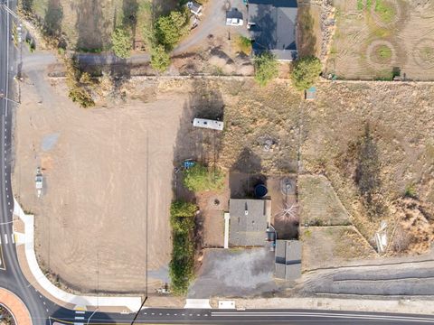 Tiny photo for 63210 Deschutes Market Road, Bend, OR 97701 (MLS # 220213029)