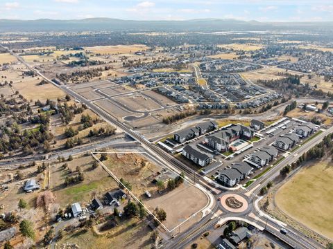 Tiny photo for 63210 Deschutes Market Road, Bend, OR 97701 (MLS # 220213029)